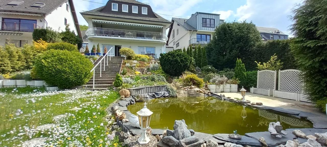 A Large Fully Furnished Private Apartment Linz am Rhein Exteriör bild