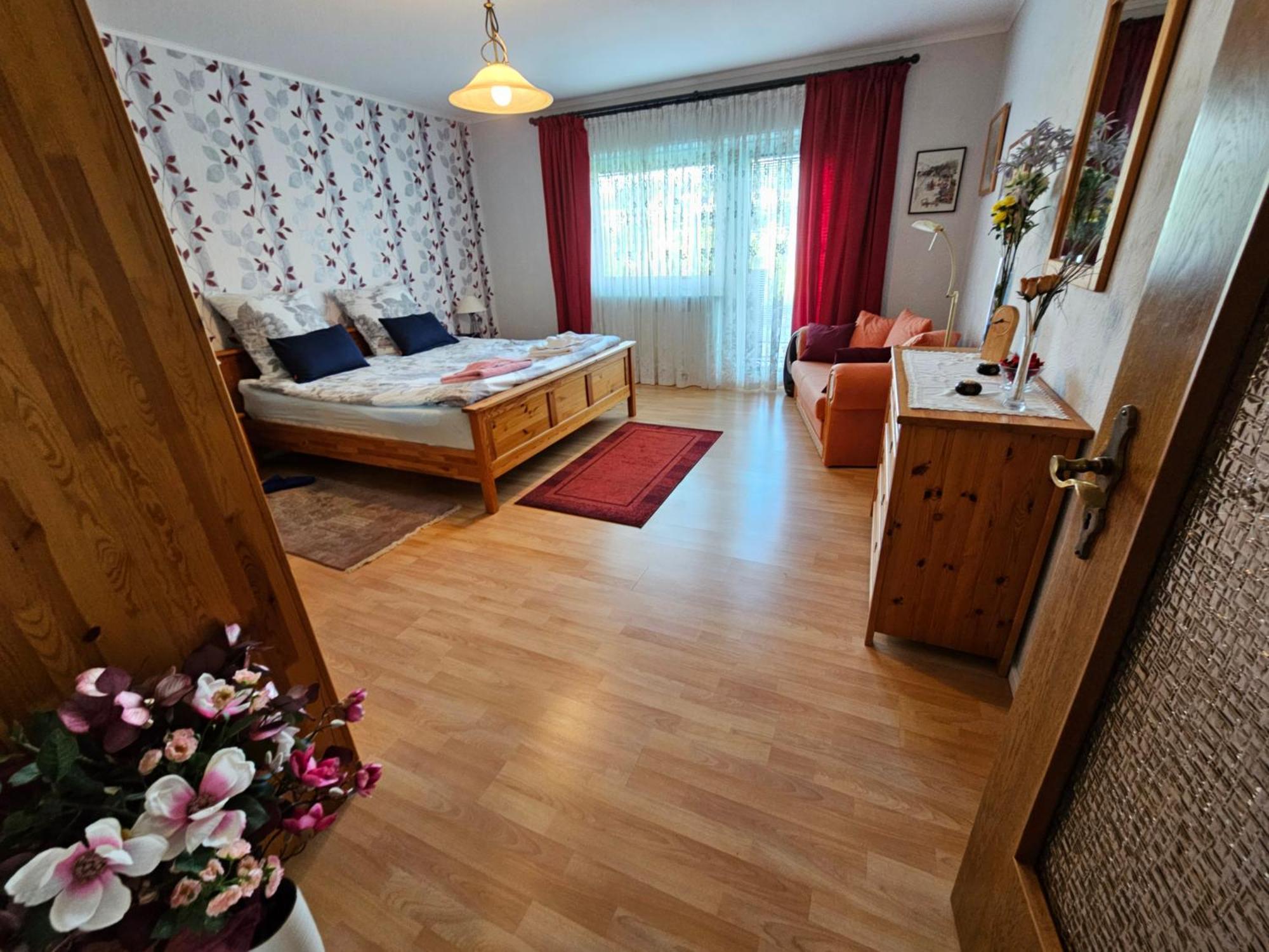 A Large Fully Furnished Private Apartment Linz am Rhein Exteriör bild