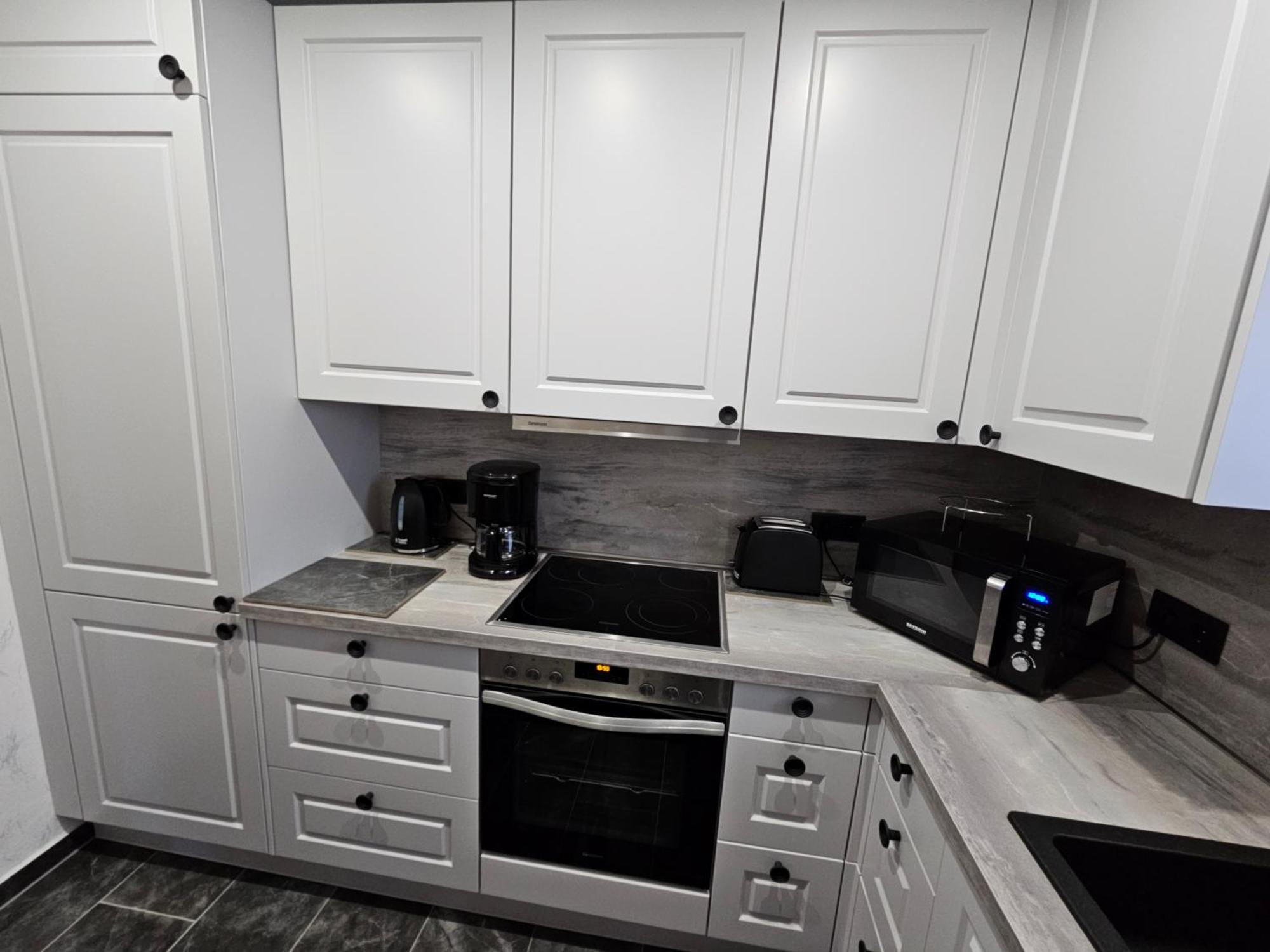A Large Fully Furnished Private Apartment Linz am Rhein Exteriör bild