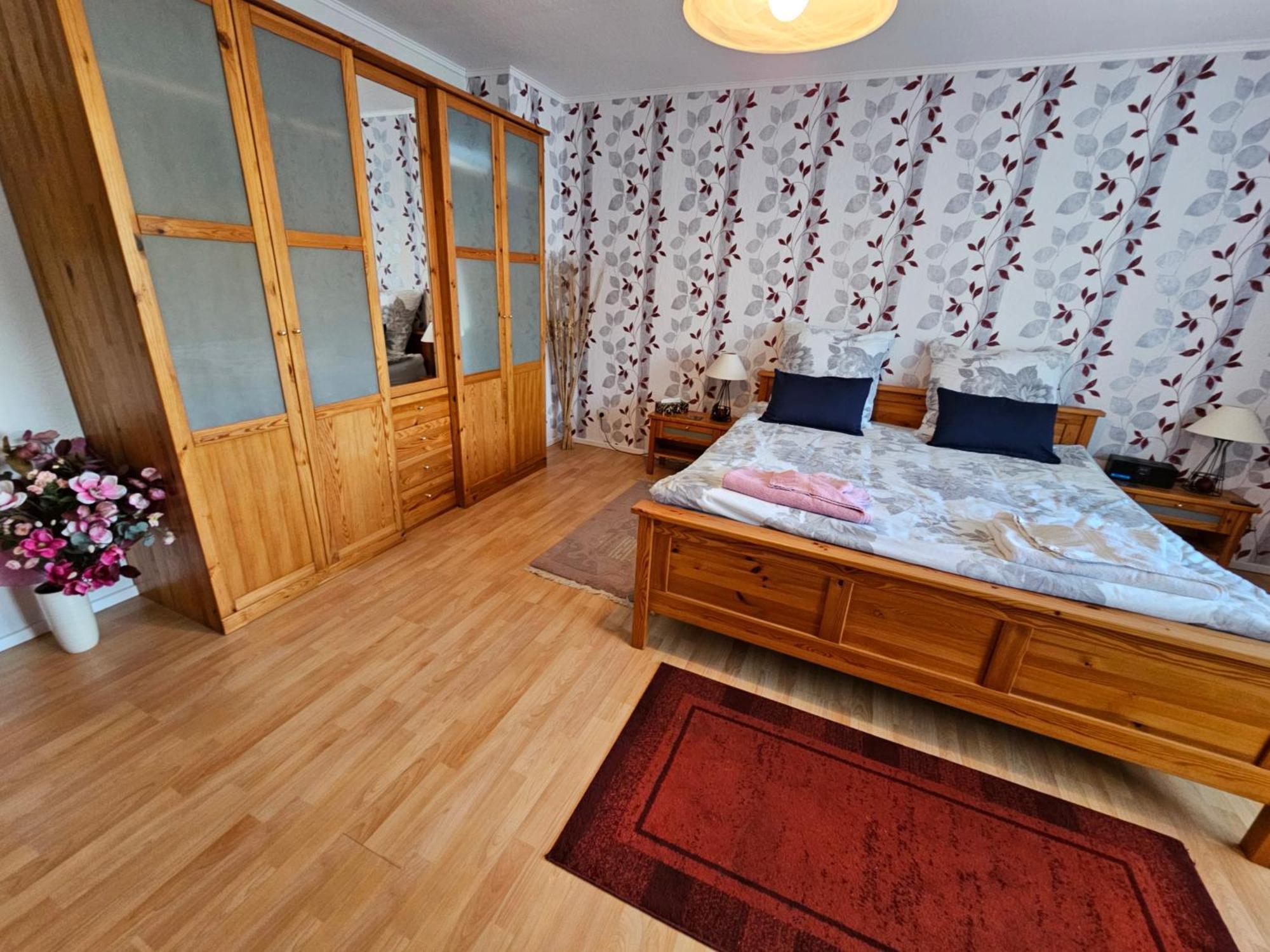 A Large Fully Furnished Private Apartment Linz am Rhein Exteriör bild