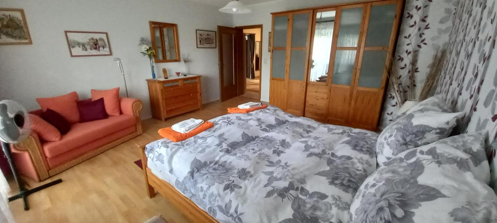 A Large Fully Furnished Private Apartment Linz am Rhein Exteriör bild